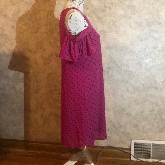 City Streets Cold-Shoulder Dress - Picture 4 of 8